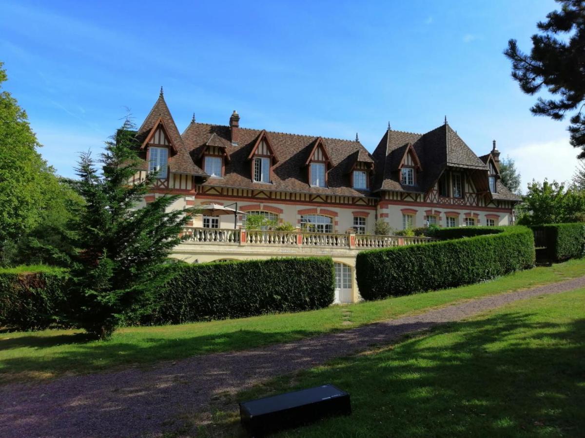 Апартаменты Magnifique Deux Pieces Au Calme Довиль Экстерьер фото